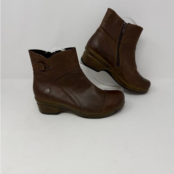 Keen Women’s Size 7 Mora Mid Button Brown Leather Ankle Boots Side Zip - Picture 1 of 8
